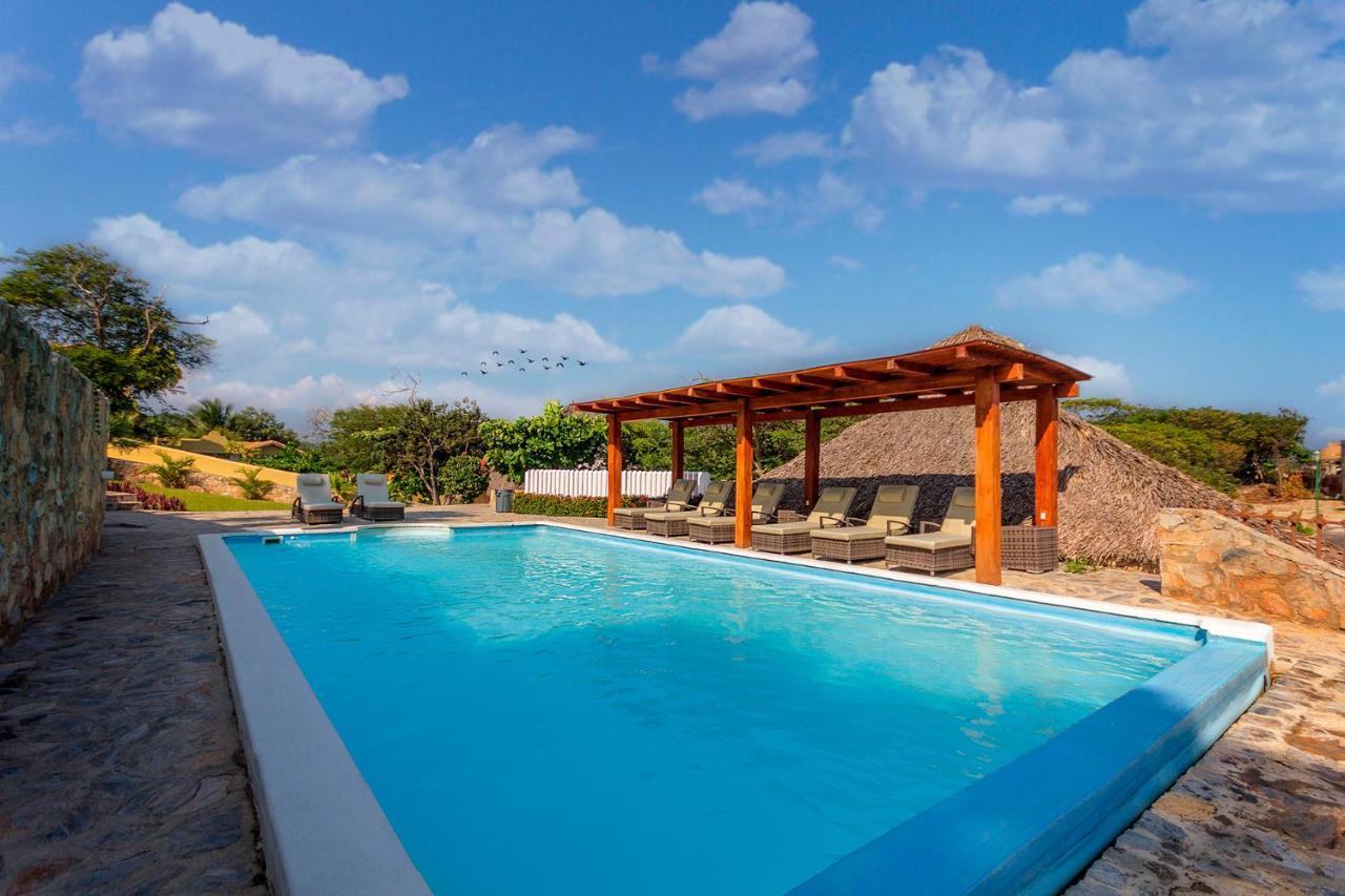 Villas & Resort Luz De Luna 산타크루즈휴에튤코 외부 사진